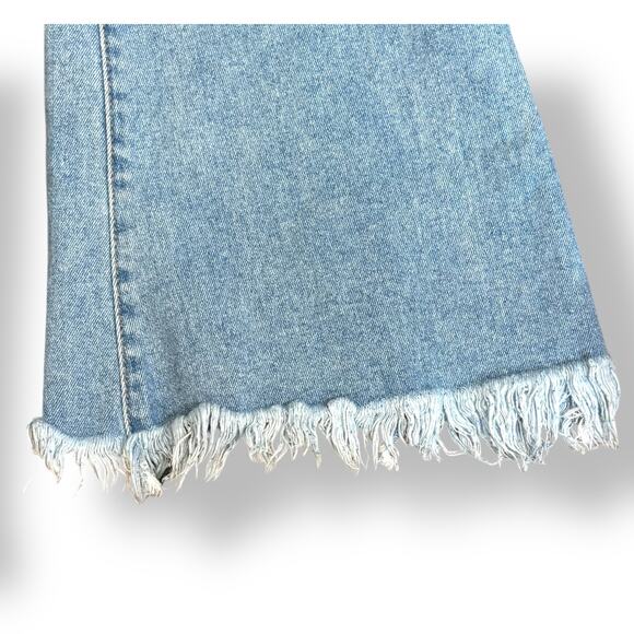 Cello Light Wash Wide Flare Jeans Size 11 Patchwork Panel Raw Hem Y2K Style - Picture 4 of 14